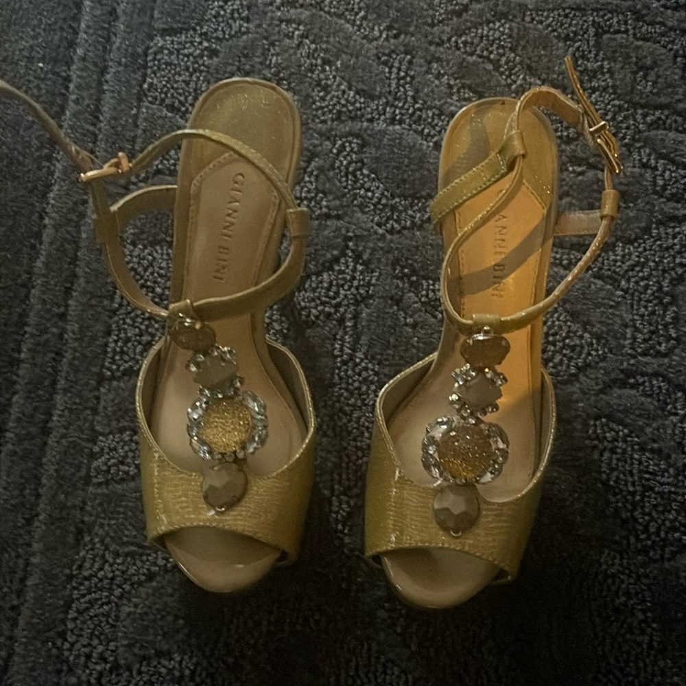 Brand New Gold Gianni Bini Jeweled Sandal